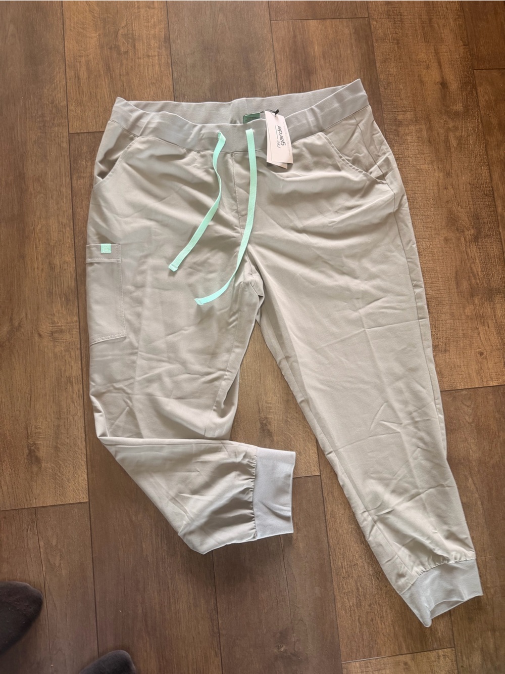 Garde malade  Women's Jogger scrubs  with Mint Drawstring nwt XXl